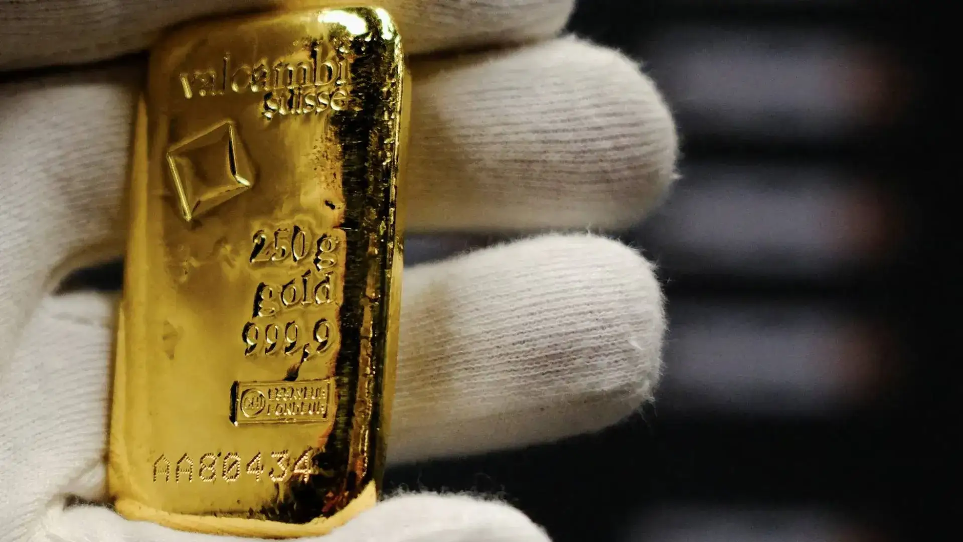 العقود الفورية للذهب دليل شامل للتداول والاستثمار في الذهب الفوري